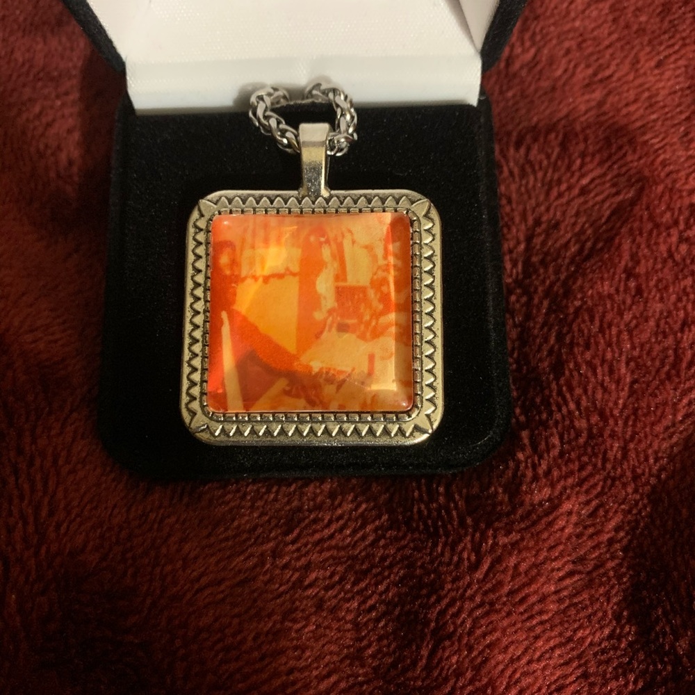 Keepsakes - Picture 5 of 5